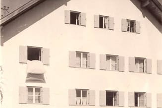 Noch ist die Fassade baulich unverändert. © Irmgard Kinzelmann Bild aus den Anfangsjahren